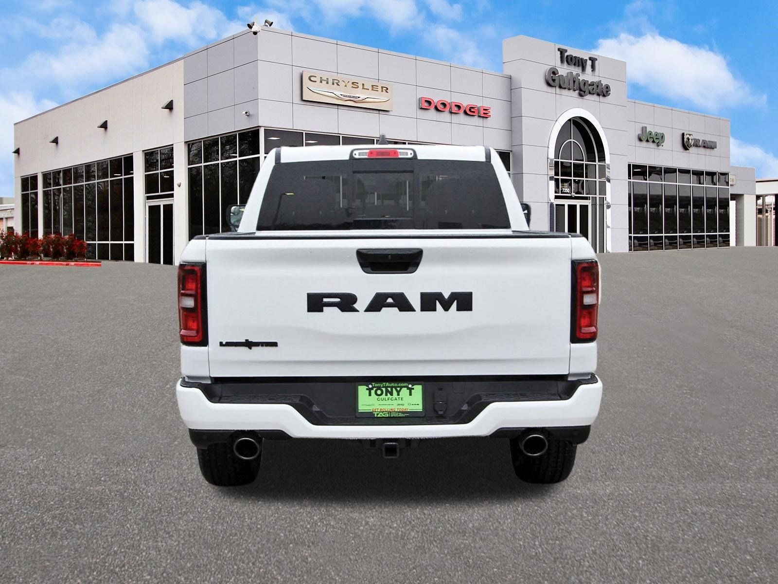 2026 RAM 1500 Big Horn/Lone Star Lone Star 4x2 Crew Cab 5'7" Box