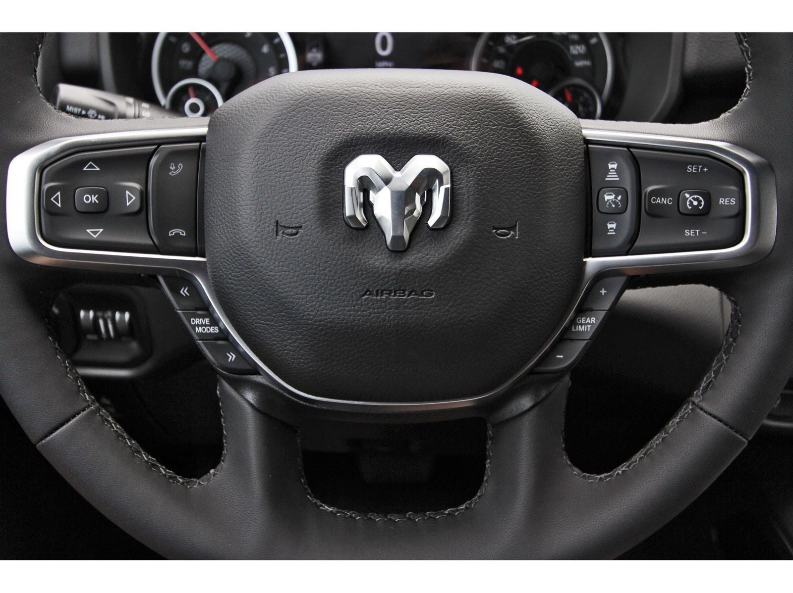 2026 RAM 1500 Big Horn/Lone Star Lone Star 4x2 Crew Cab 5'7" Box