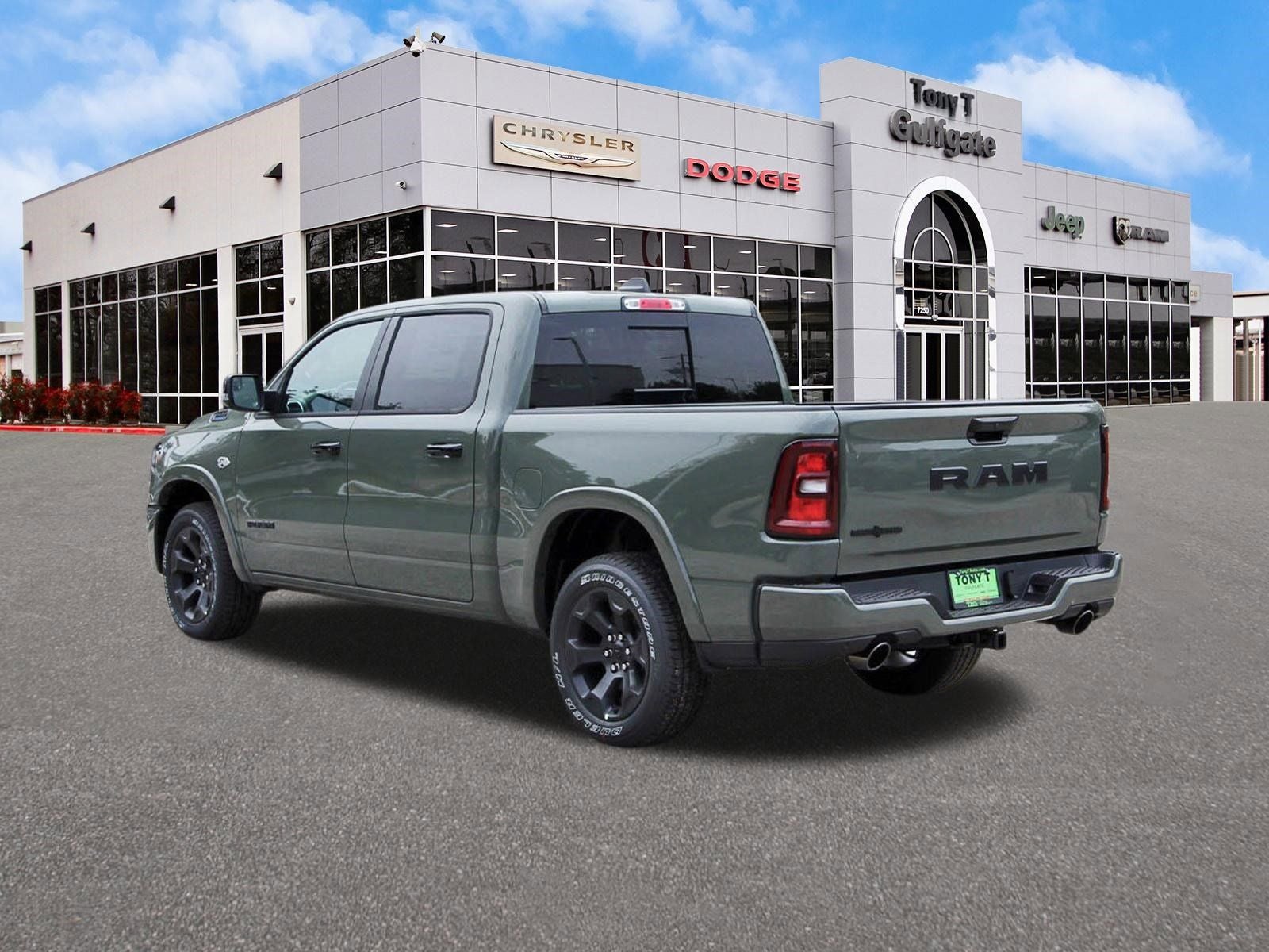 2026 RAM 1500 Big Horn/Lone Star Lone Star 4x2 Crew Cab 5'7" Box