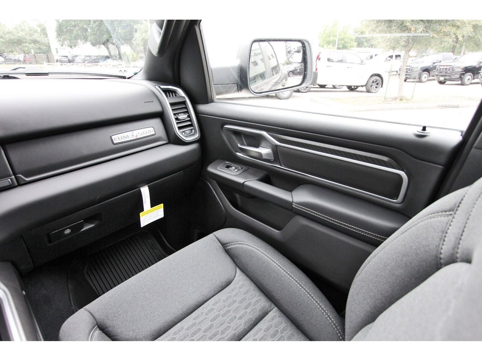 2026 RAM 1500 Big Horn/Lone Star Lone Star 4x2 Crew Cab 5'7" Box