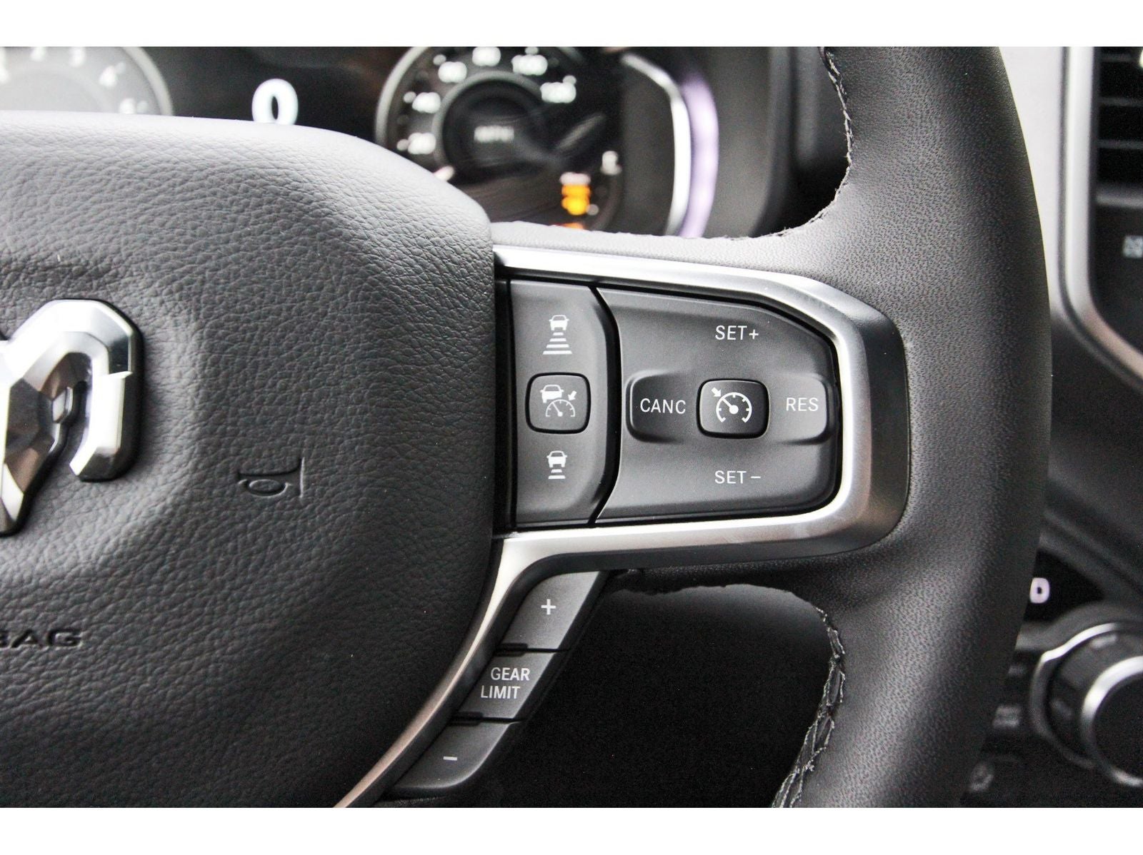 2026 RAM 1500 Big Horn/Lone Star Lone Star 4x4 Crew Cab 5'7" Box