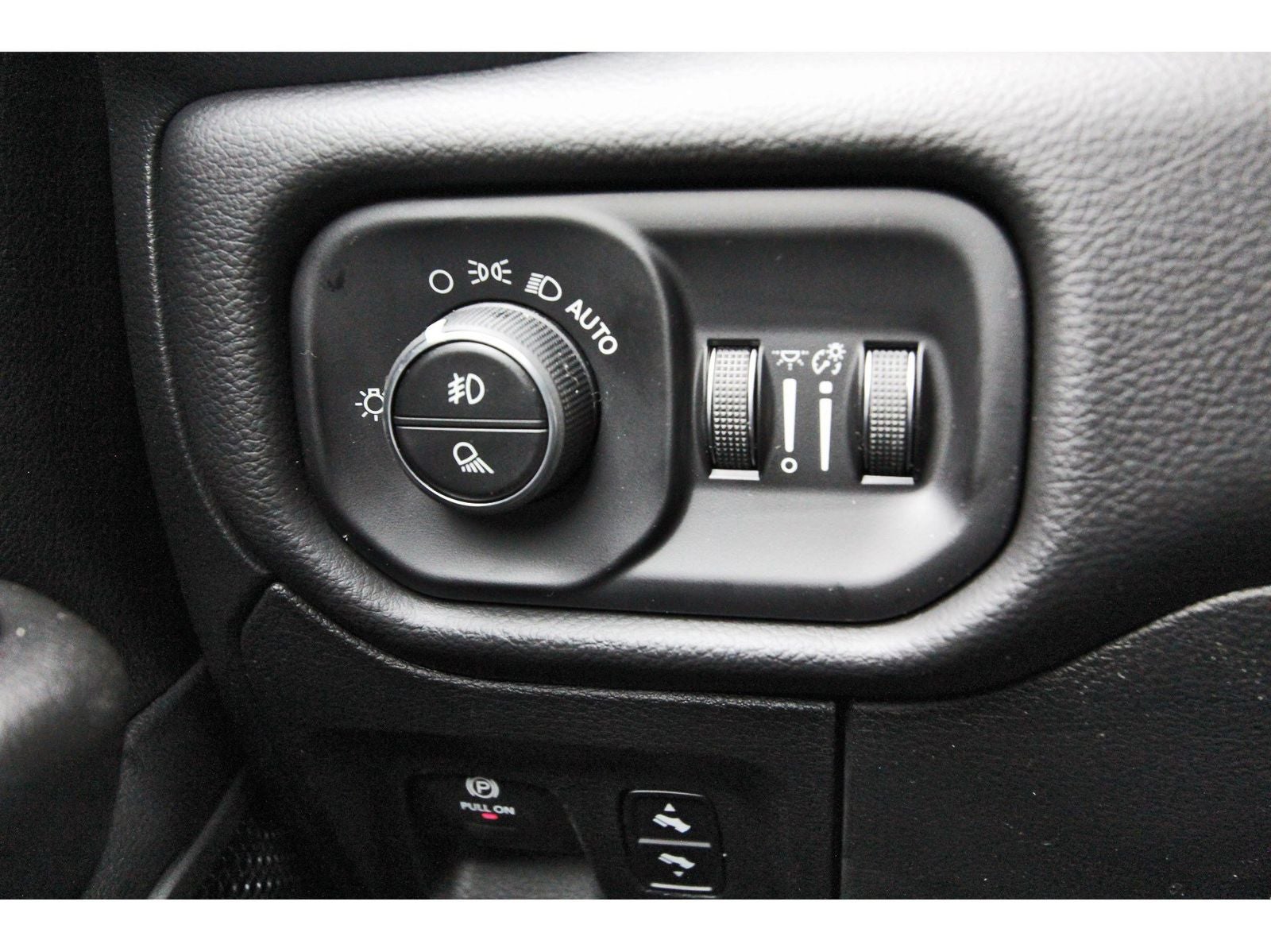 2026 RAM 1500 Big Horn/Lone Star Lone Star 4x4 Crew Cab 5'7" Box