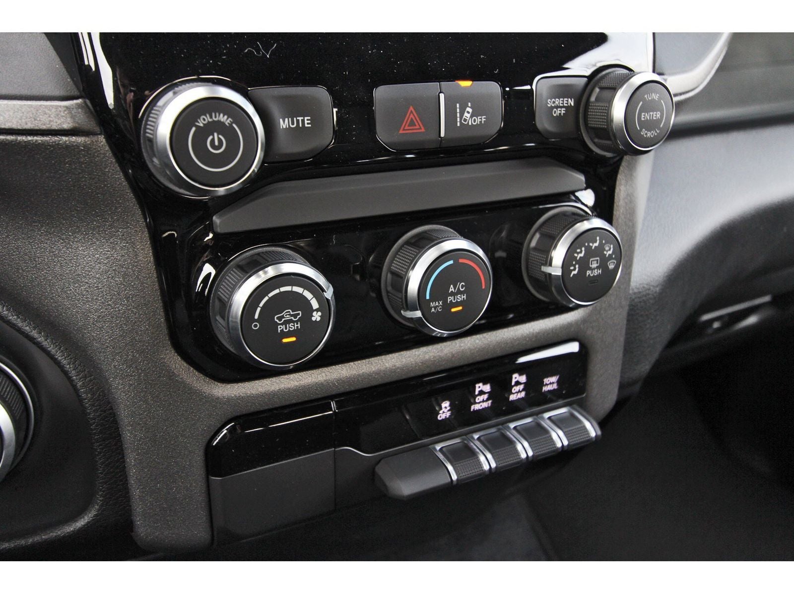2026 RAM 1500 Tradesman 4x2 Quad Cab 6'4" Box