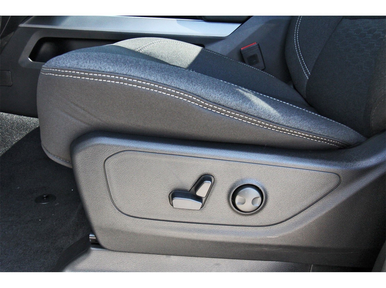 2026 RAM 1500 Big Horn/Lone Star Lone Star 4x4 Crew Cab 5'7" Box