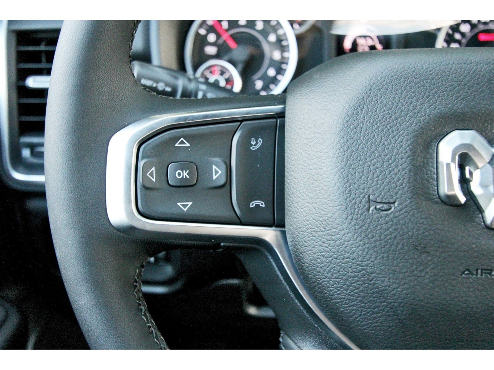 2026 RAM 1500 Big Horn/Lone Star Lone Star 4x4 Crew Cab 5'7" Box