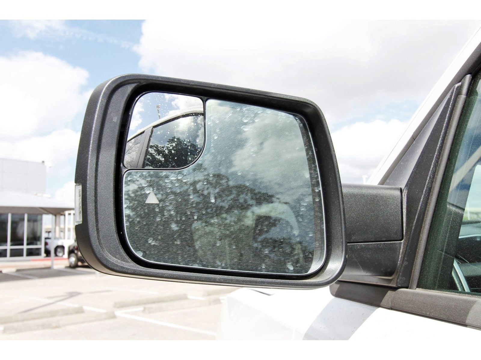 2026 RAM 1500 Big Horn/Lone Star Lone Star 4x4 Crew Cab 5'7" Box