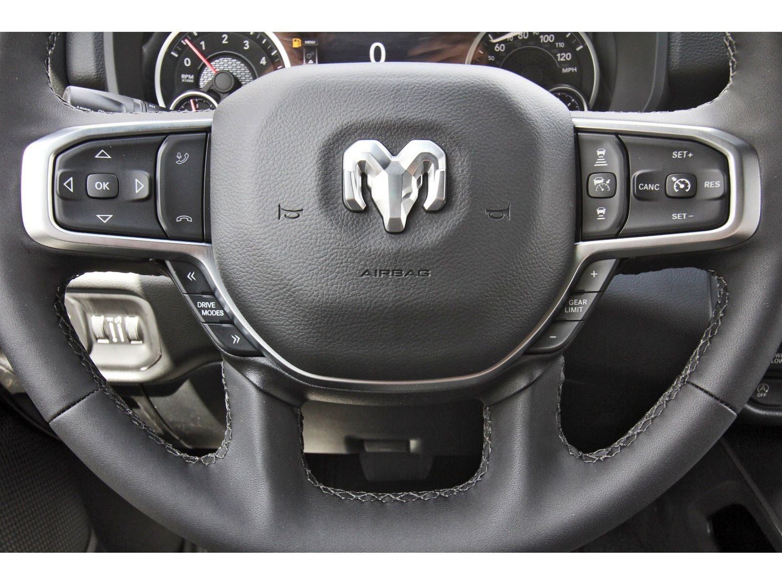 2026 RAM 1500 Big Horn/Lone Star Lone Star 4x4 Crew Cab 5'7" Box