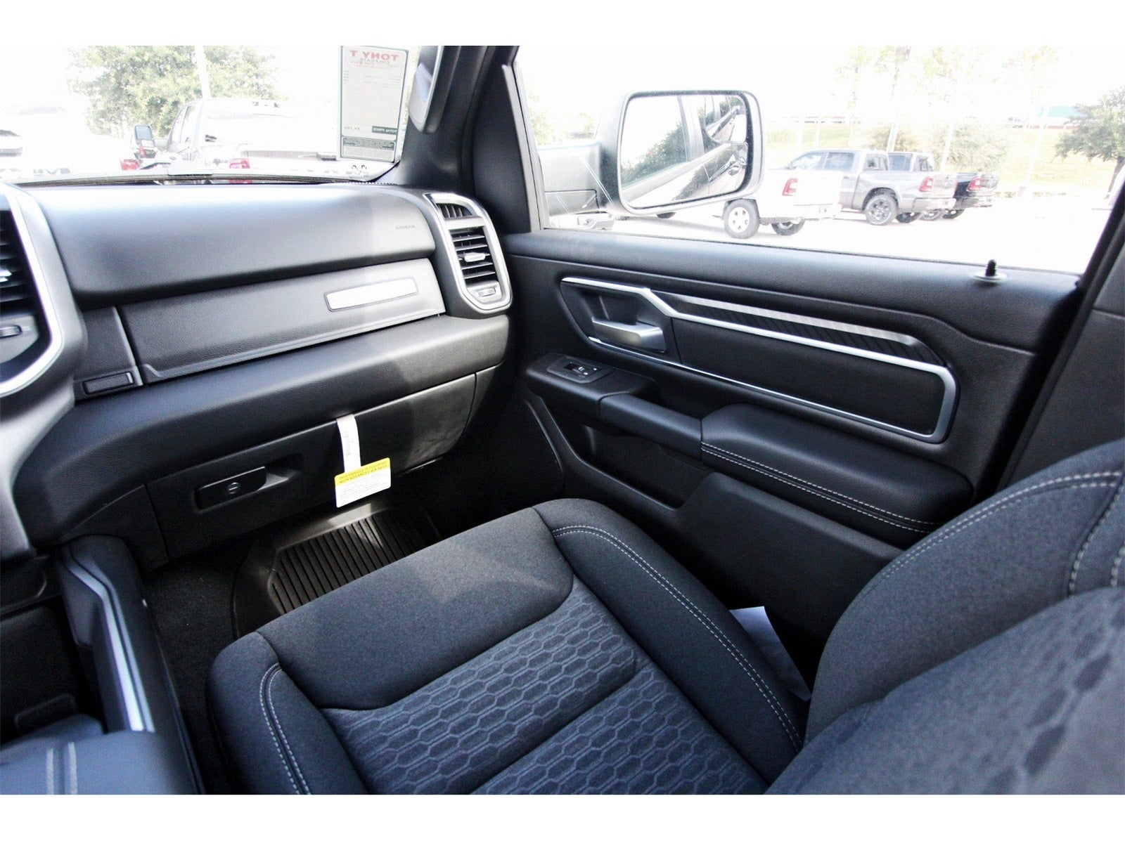 2026 RAM 1500 Big Horn/Lone Star Lone Star 4x4 Crew Cab 5'7" Box