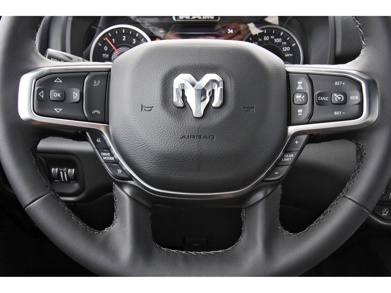 2026 RAM 1500 Big Horn/Lone Star Lone Star 4x4 Crew Cab 5'7" Box