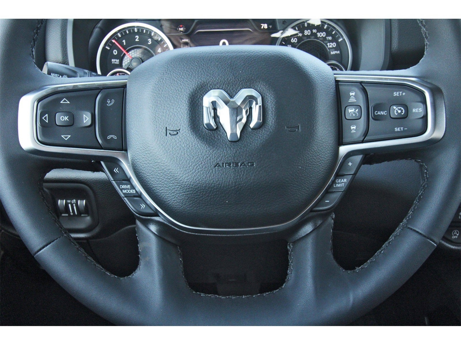 2026 RAM 1500 Big Horn/Lone Star Lone Star 4x4 Crew Cab 5'7" Box