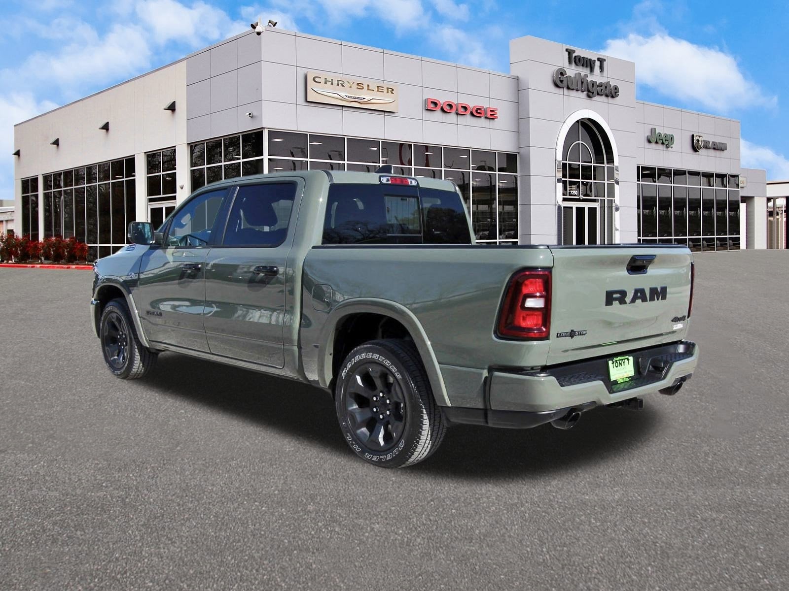 2026 RAM 1500 Big Horn/Lone Star Lone Star 4x4 Crew Cab 5'7" Box
