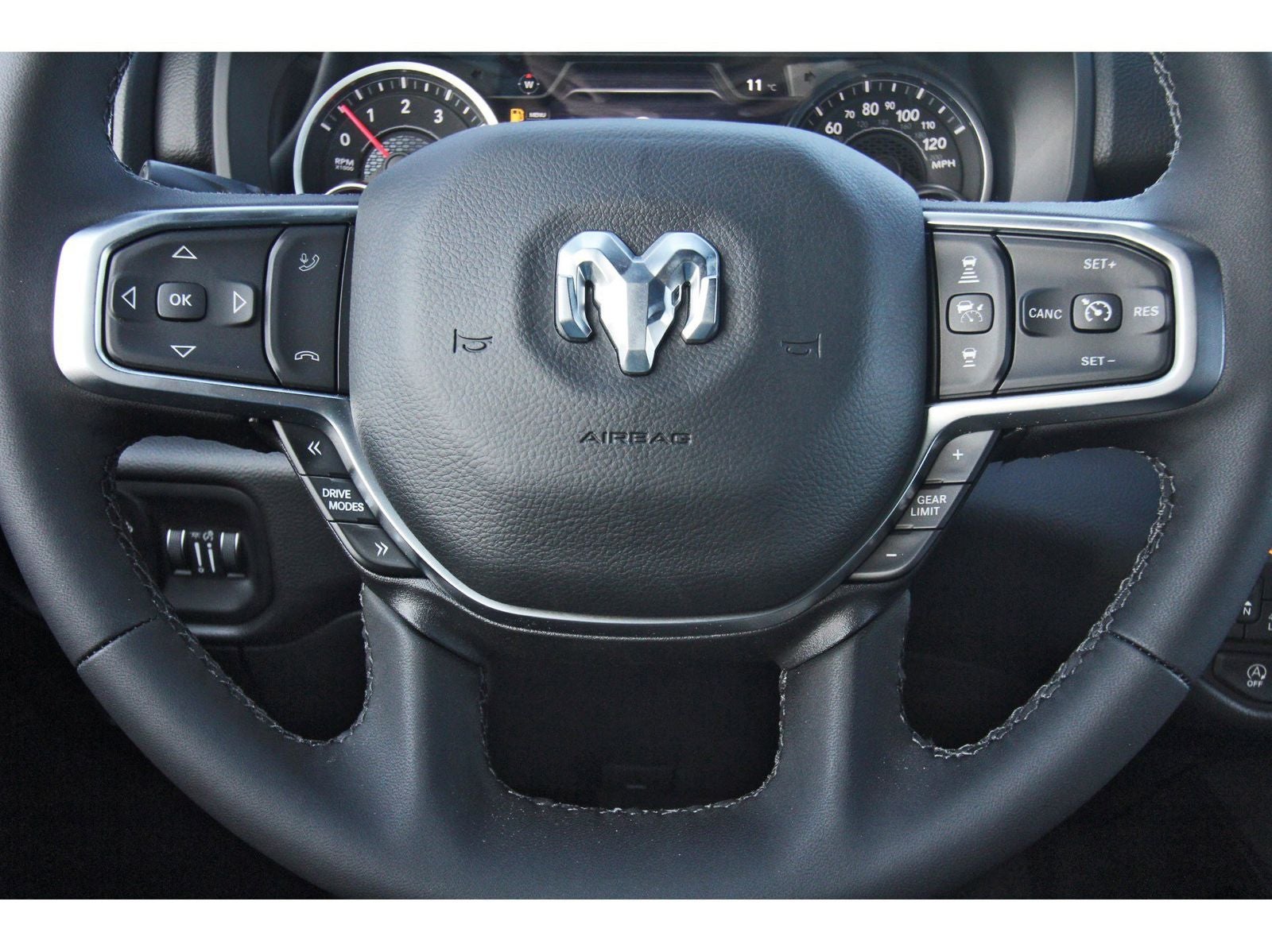 2026 RAM 1500 Big Horn/Lone Star Lone Star 4x4 Crew Cab 5'7" Box