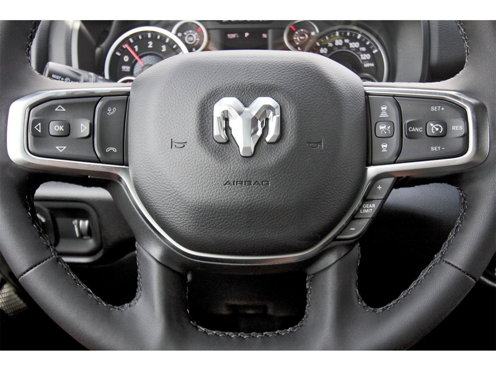 2026 RAM 1500 Big Horn/Lone Star Lone Star 4x4 Crew Cab 5'7" Box