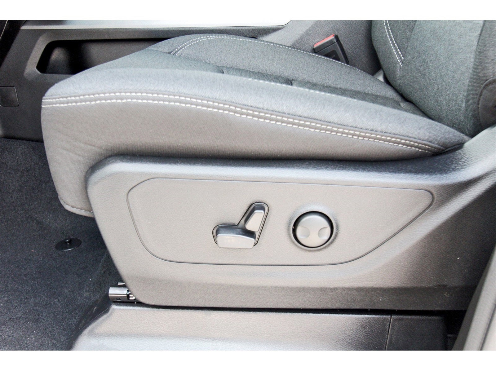 2026 RAM 1500 Big Horn/Lone Star Lone Star 4x4 Crew Cab 5'7" Box