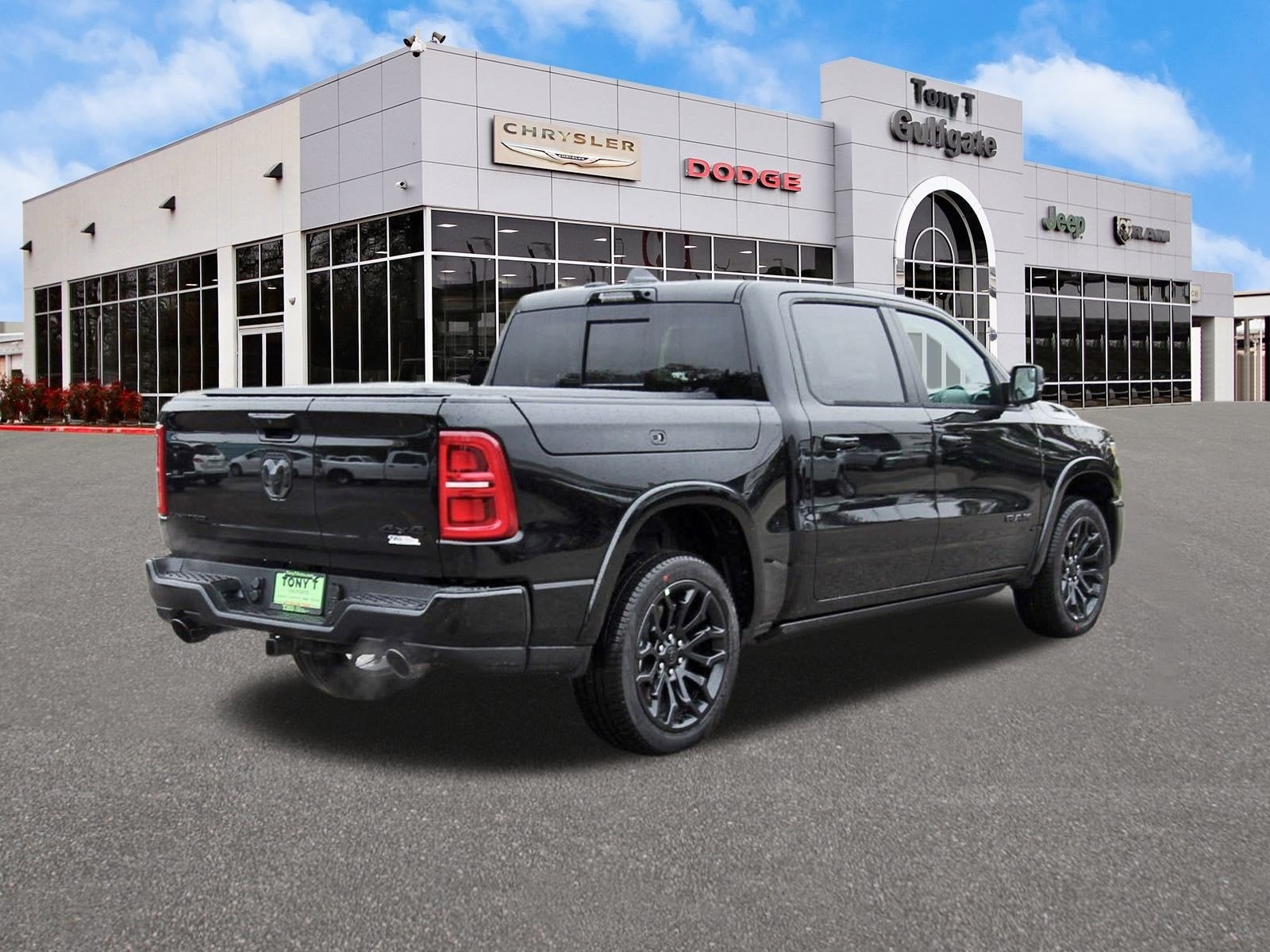2026 RAM 1500 Limited 4x4 Crew Cab 5'7" Box
