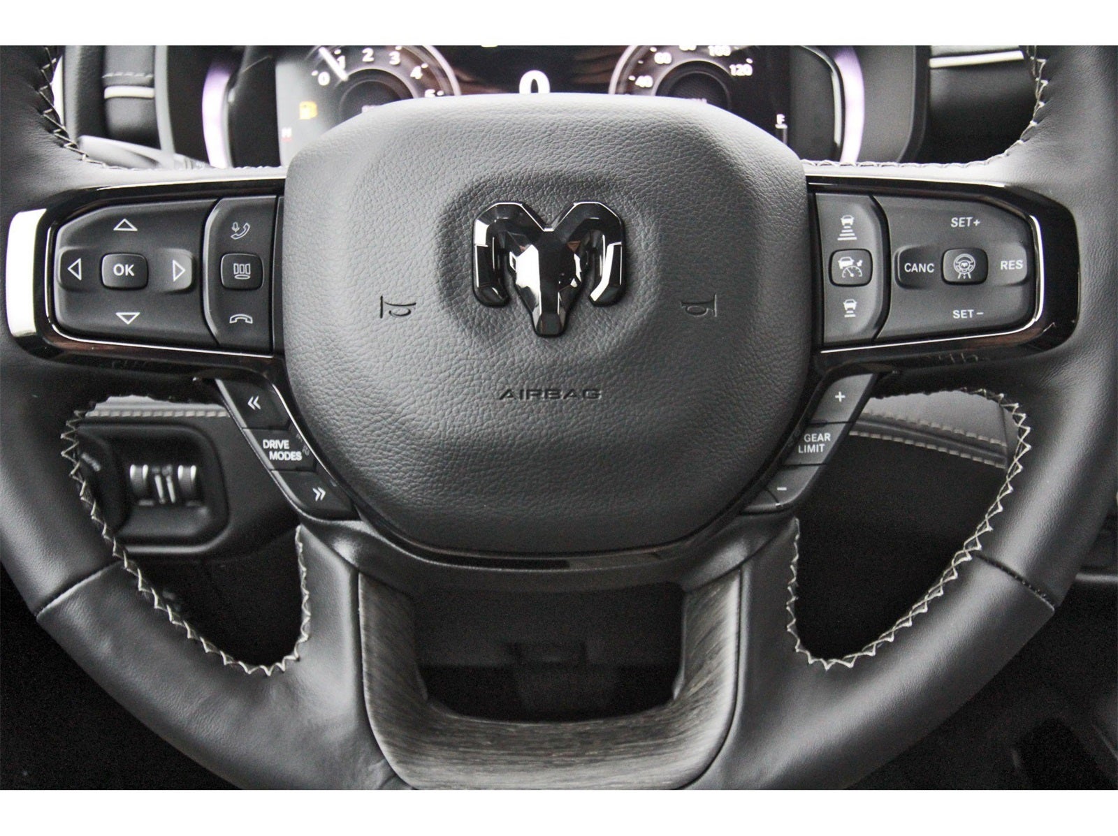 2026 RAM 1500 Limited 4x4 Crew Cab 5'7" Box