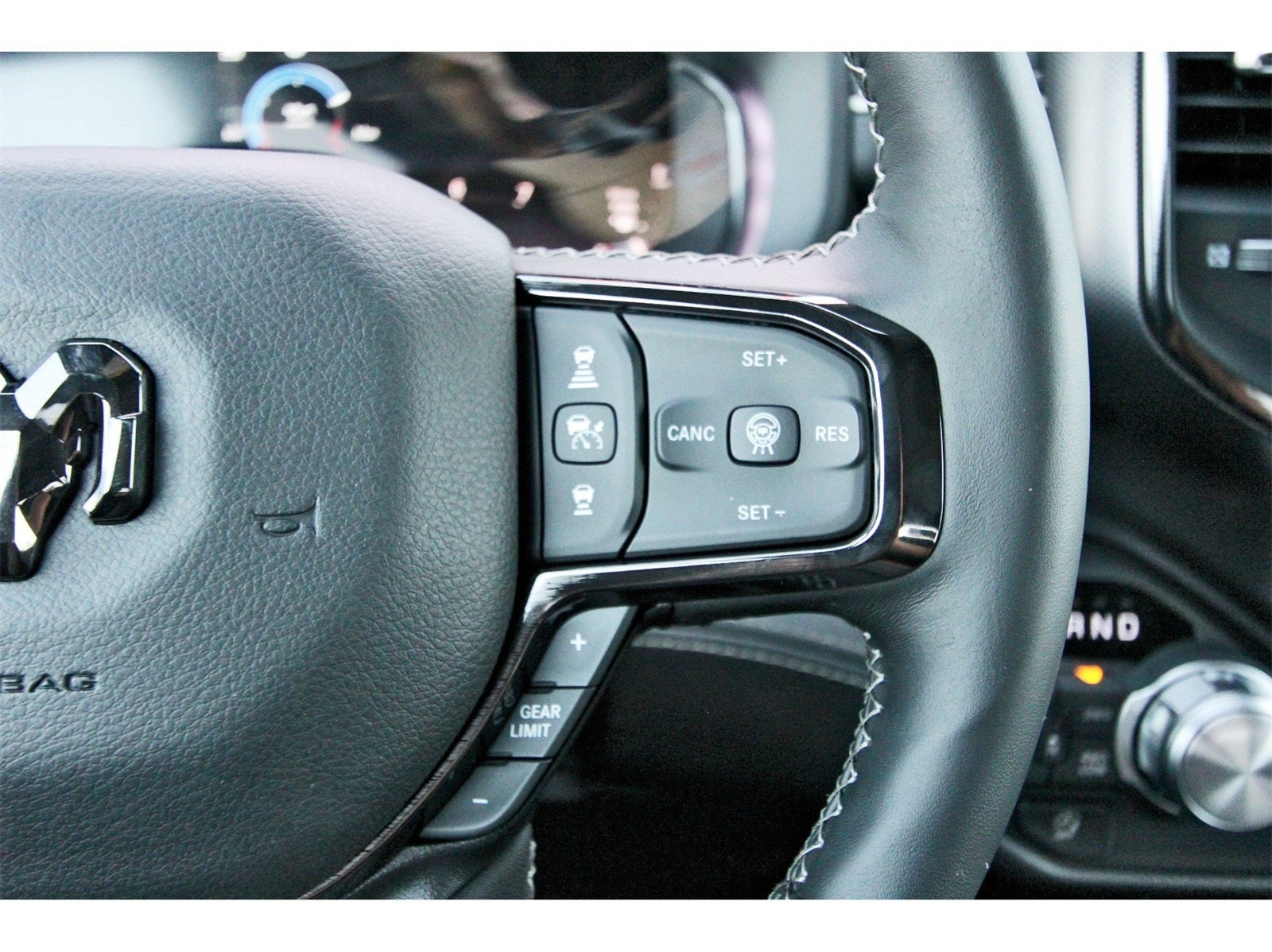 2026 RAM 1500 Limited 4x4 Crew Cab 5'7" Box