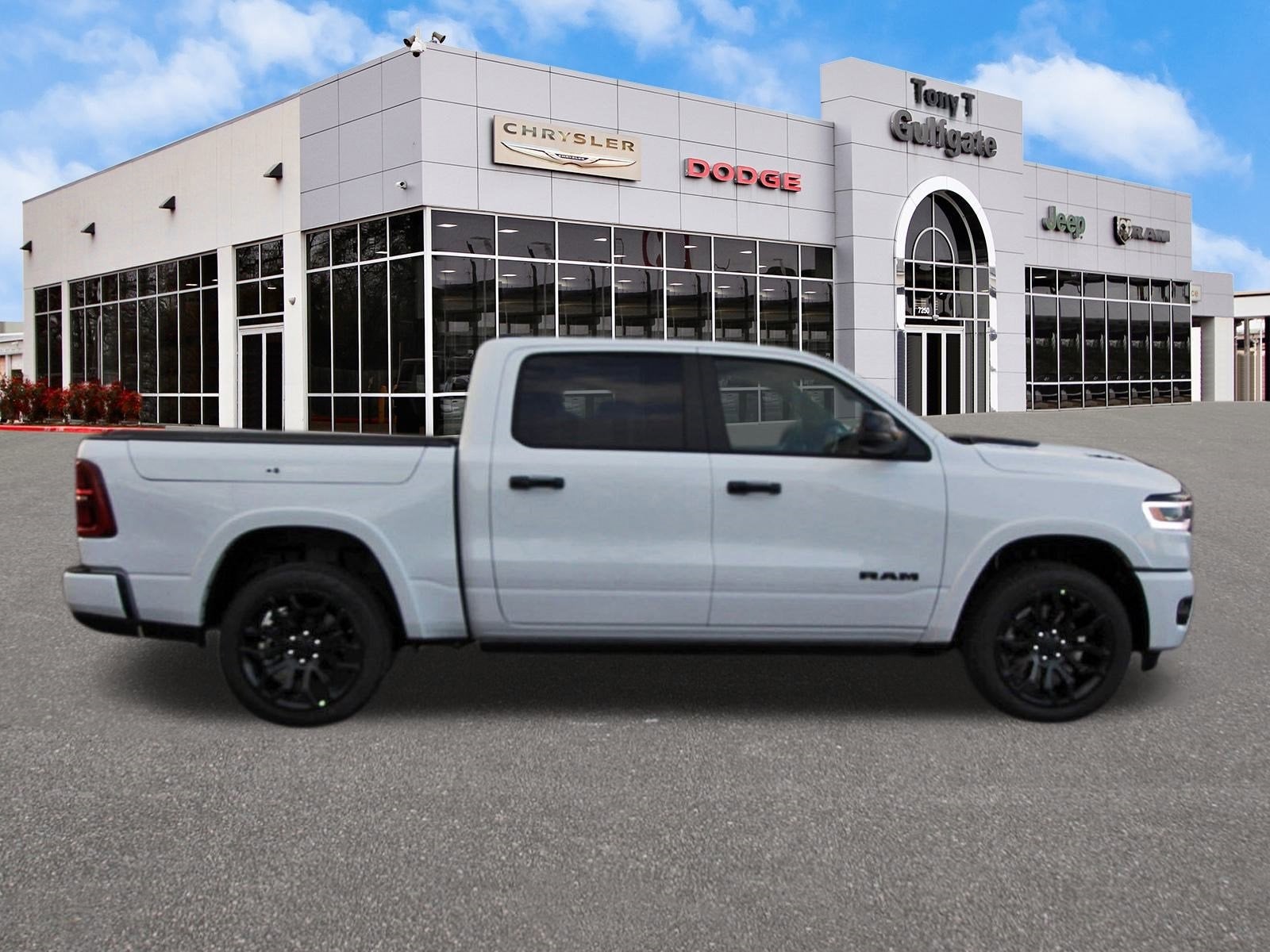 2026 RAM 1500 Limited 4x4 Crew Cab 5'7" Box