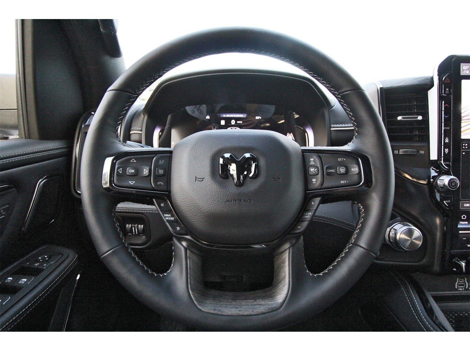 2026 RAM 1500 Limited 4x4 Crew Cab 5'7" Box