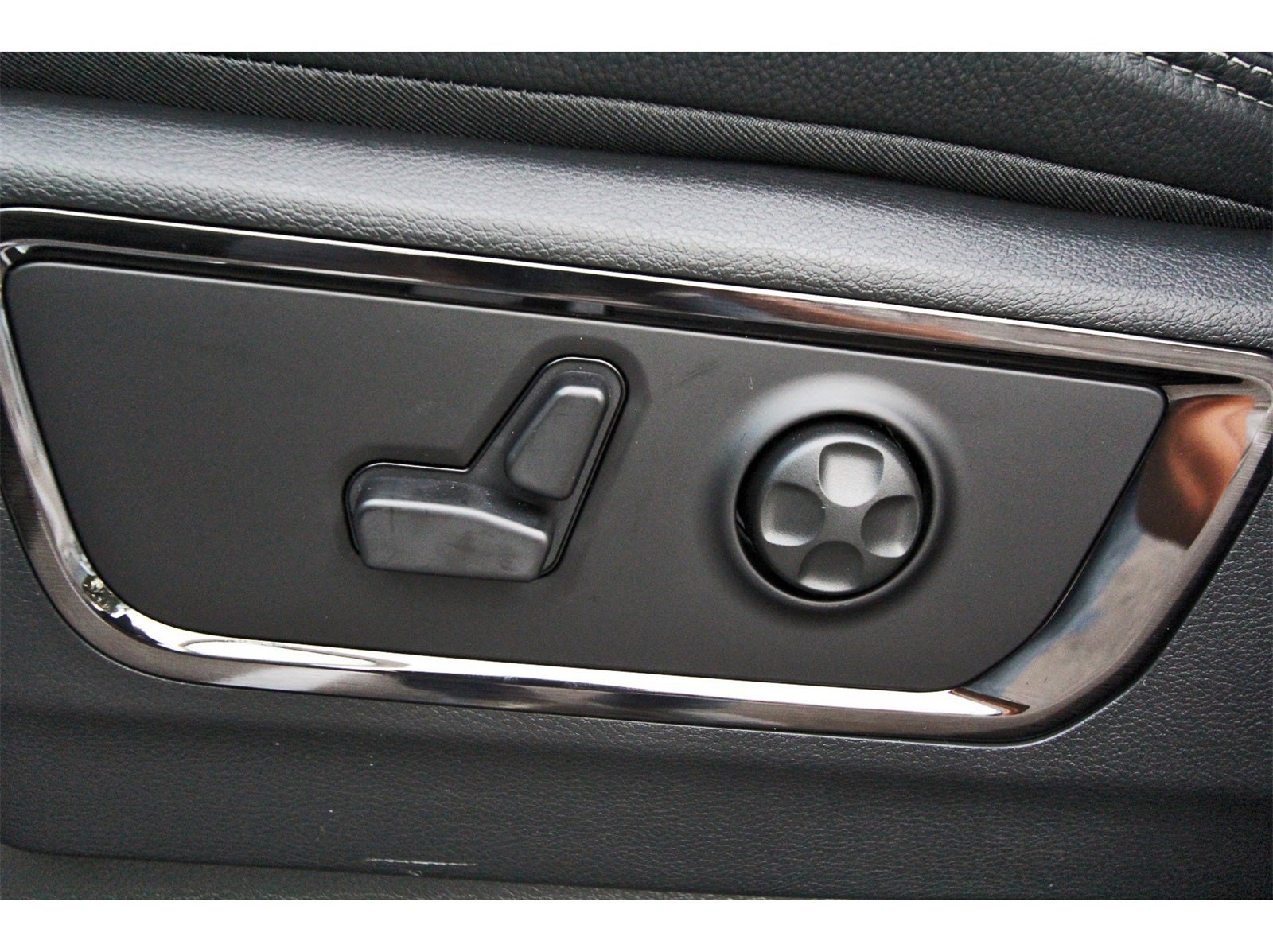 2026 RAM 1500 Limited 4x4 Crew Cab 5'7" Box