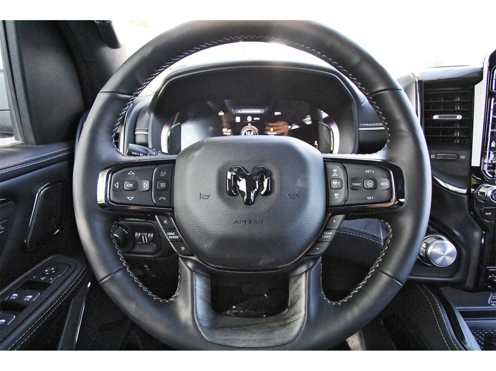 2026 RAM 1500 Limited 4x4 Crew Cab 5'7" Box