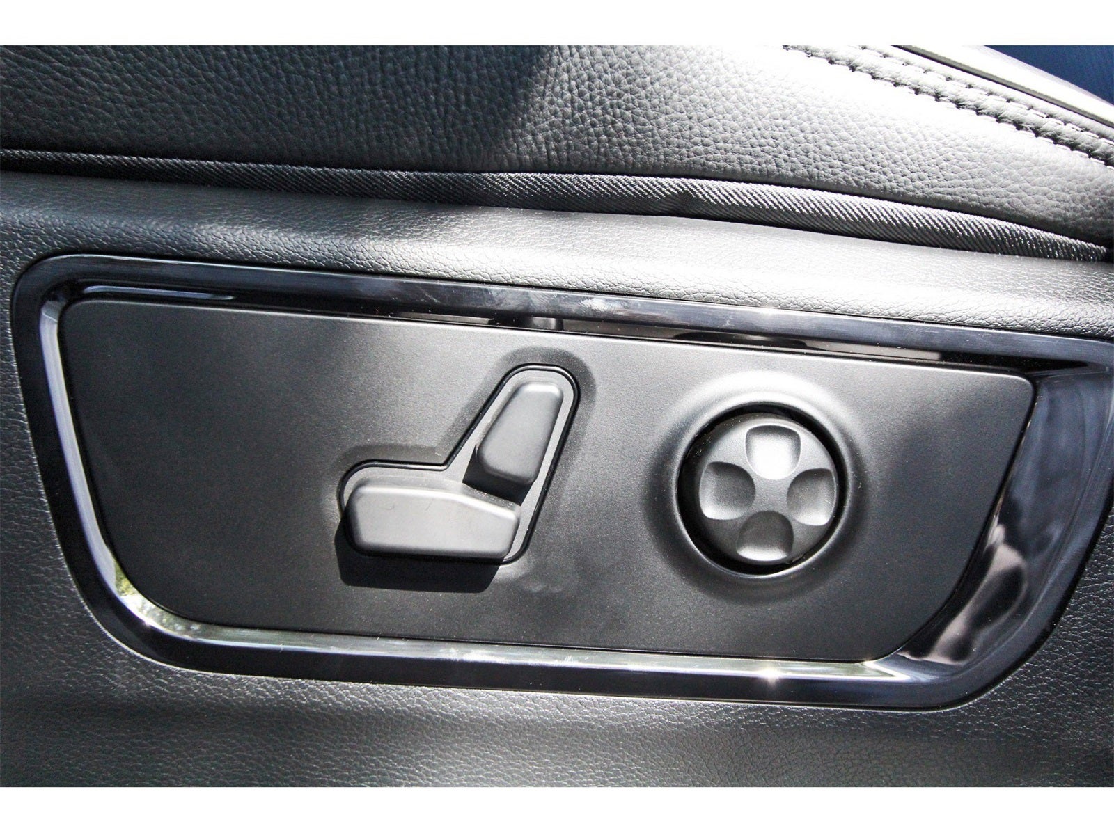 2026 RAM 1500 Limited 4x4 Crew Cab 5'7" Box