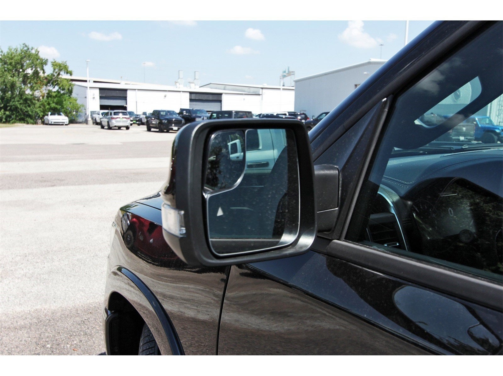 2026 RAM 1500 Laramie 4x4 Crew Cab 5'7" Box