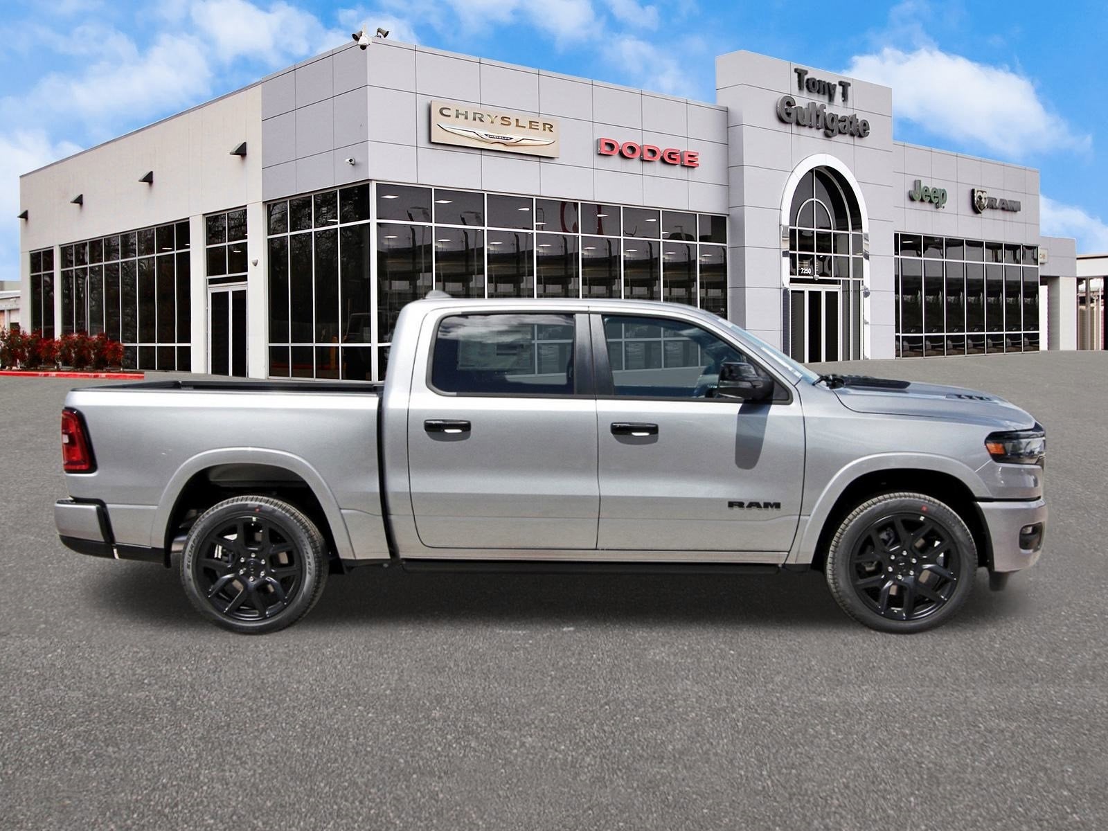 2026 RAM 1500 Laramie 4x4 Crew Cab 5'7" Box
