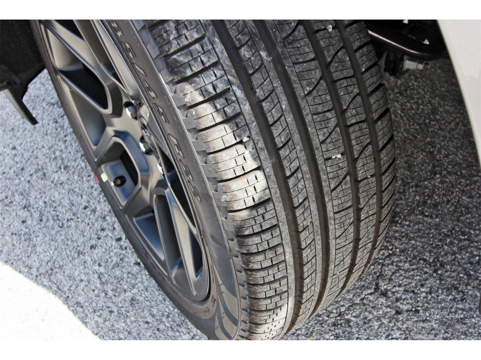 2026 RAM 1500 Laramie 4x4 Crew Cab 5'7" Box