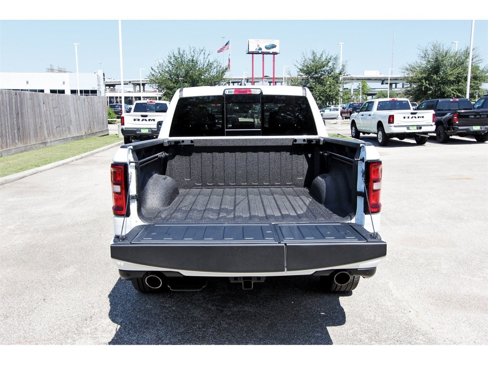 2026 RAM 1500 Laramie 4x4 Crew Cab 5'7" Box
