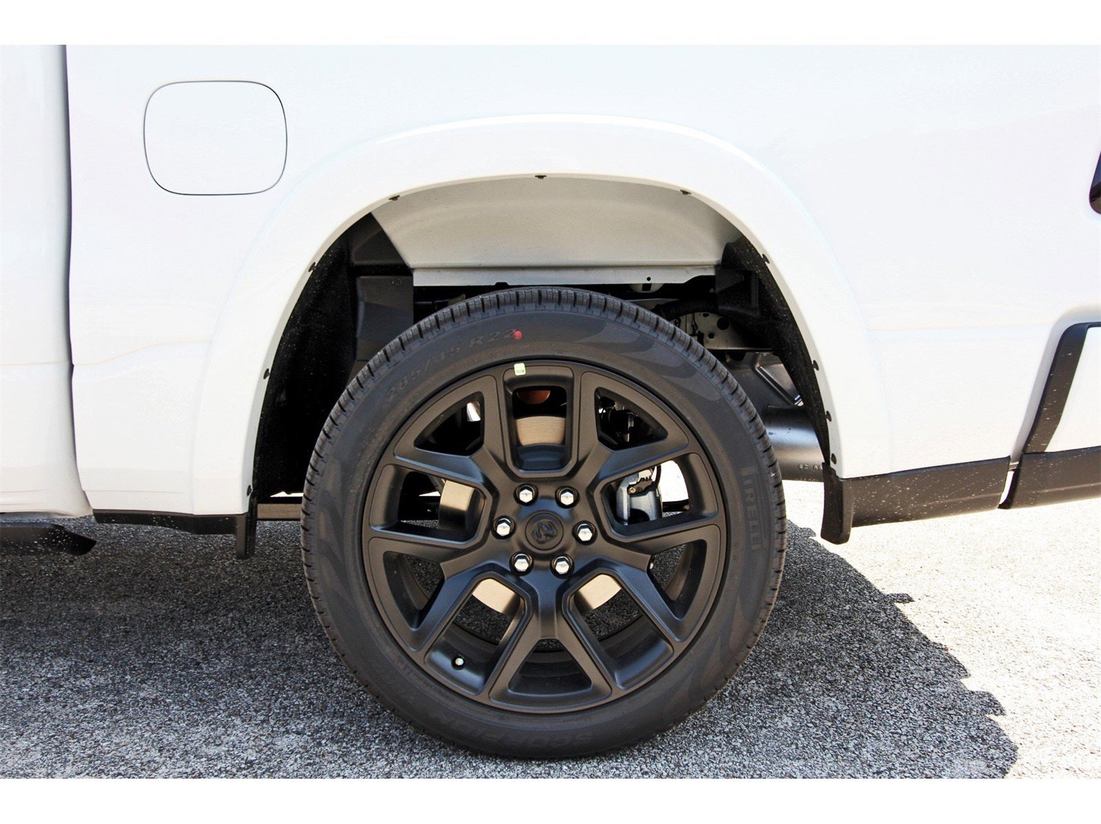 2026 RAM 1500 Laramie 4x4 Crew Cab 5'7" Box