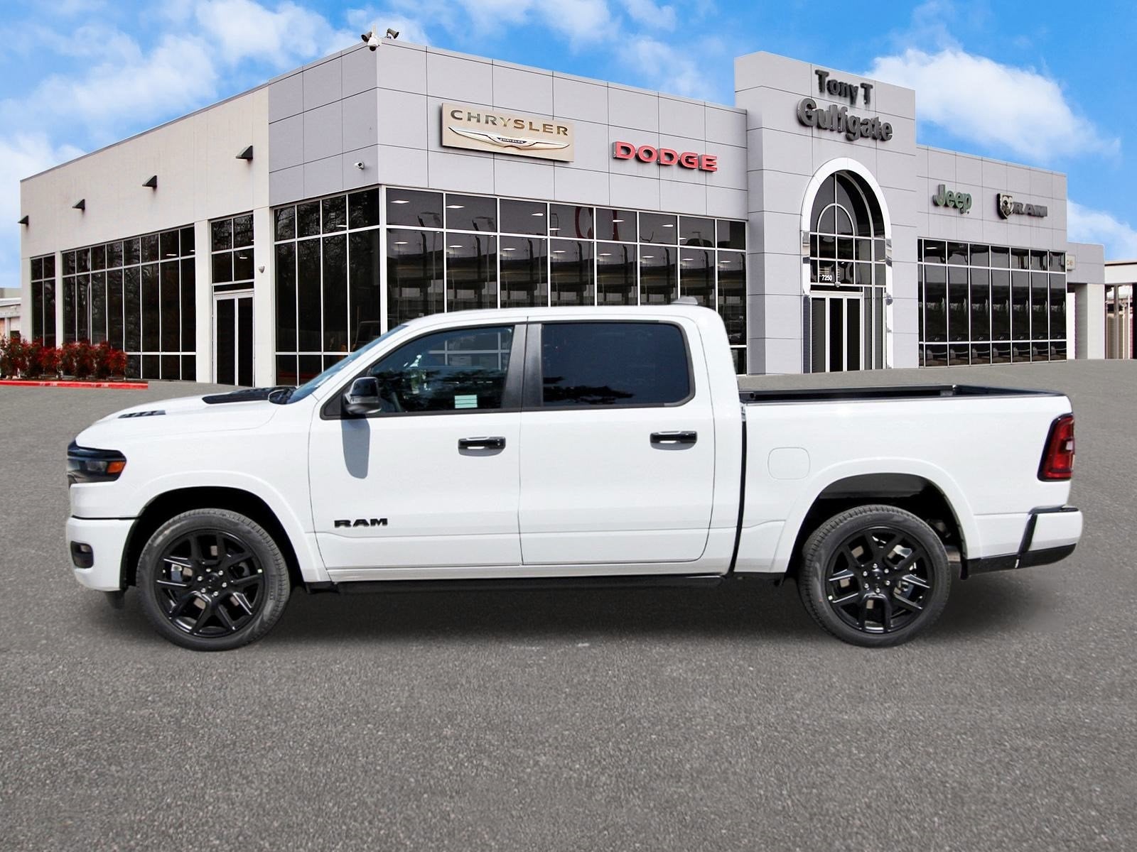 2026 RAM 1500 Laramie 4x4 Crew Cab 5'7" Box
