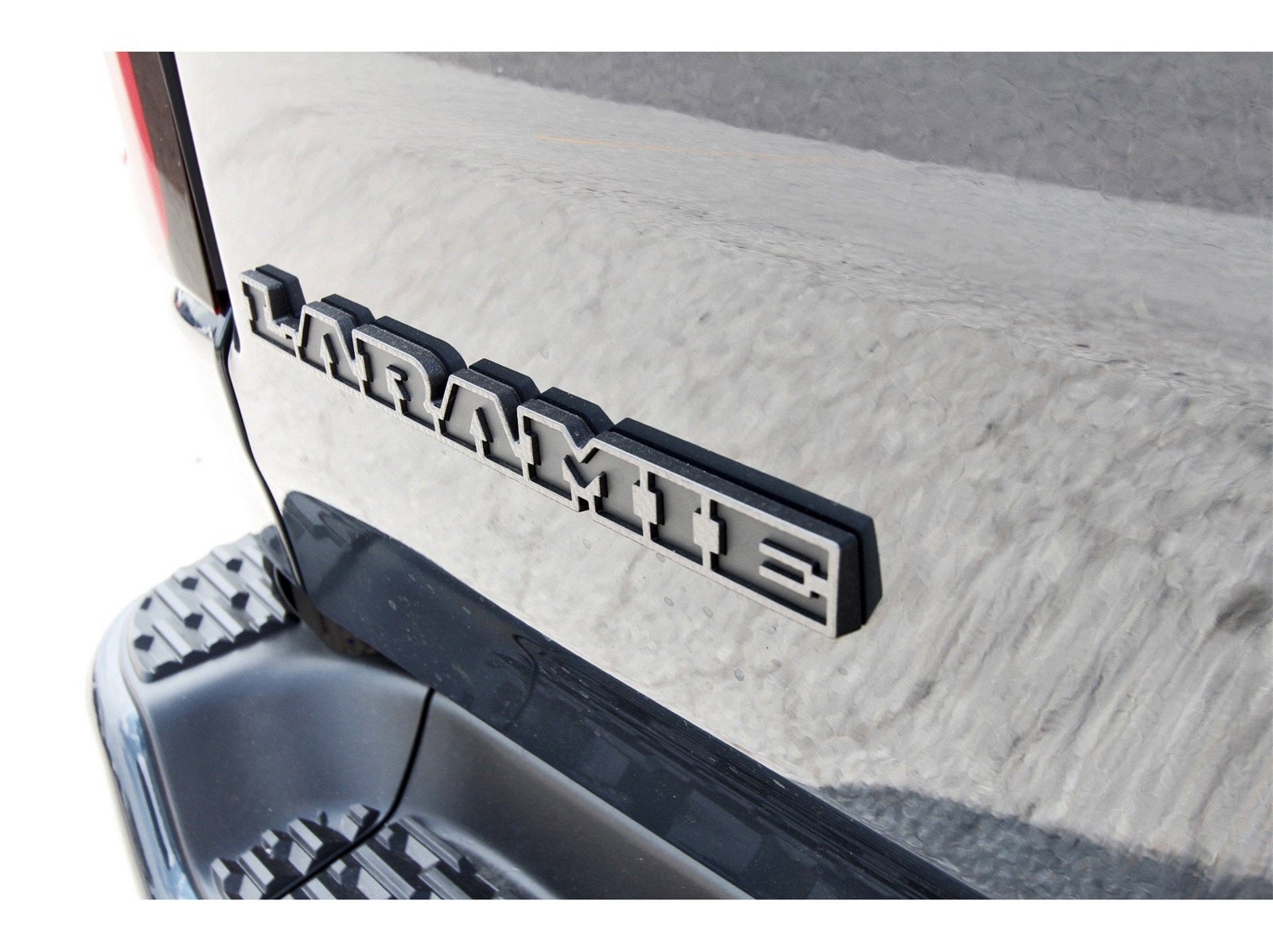 2026 RAM 1500 Laramie 4x4 Crew Cab 5'7" Box