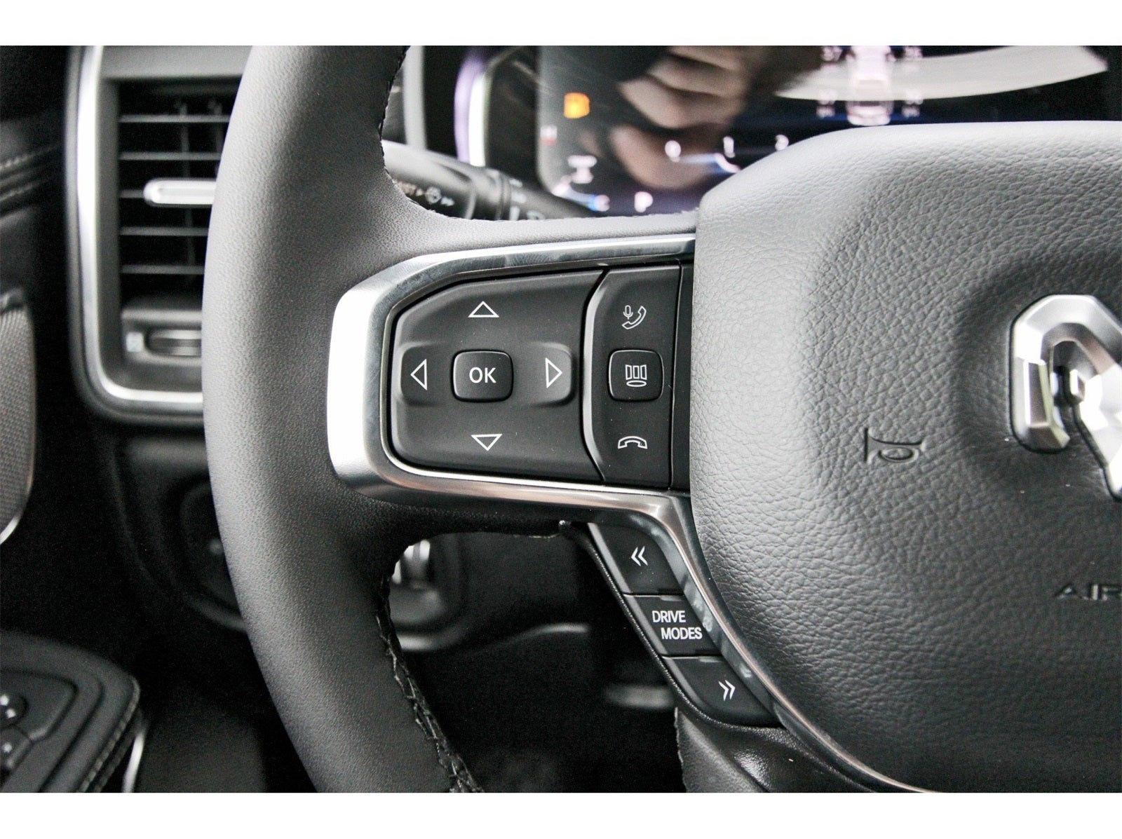 2026 RAM 1500 Laramie 4x4 Crew Cab 5'7" Box