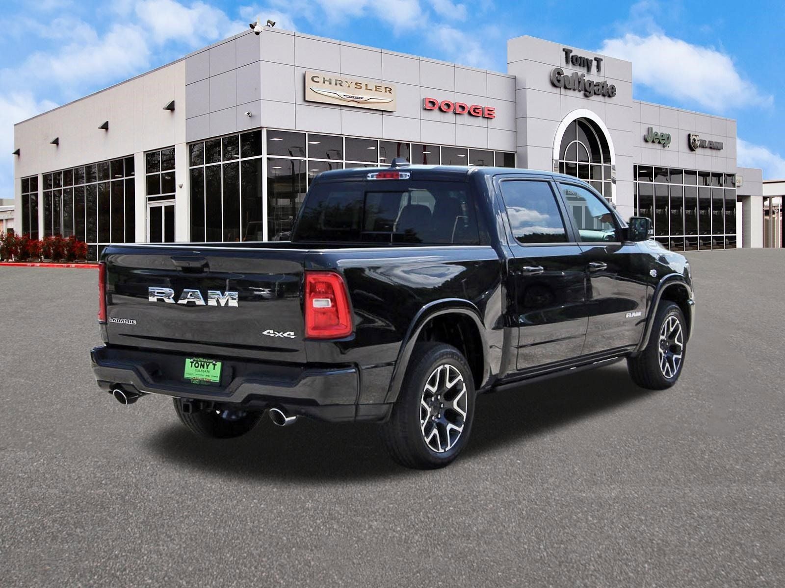 2026 RAM 1500 Laramie 4x4 Crew Cab 5'7" Box