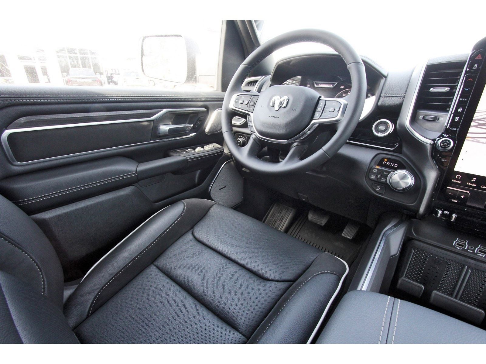 2026 RAM 1500 Laramie 4x4 Crew Cab 5'7" Box