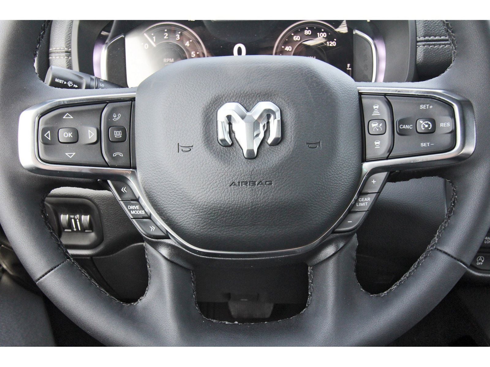 2026 RAM 1500 Laramie 4x4 Crew Cab 5'7" Box