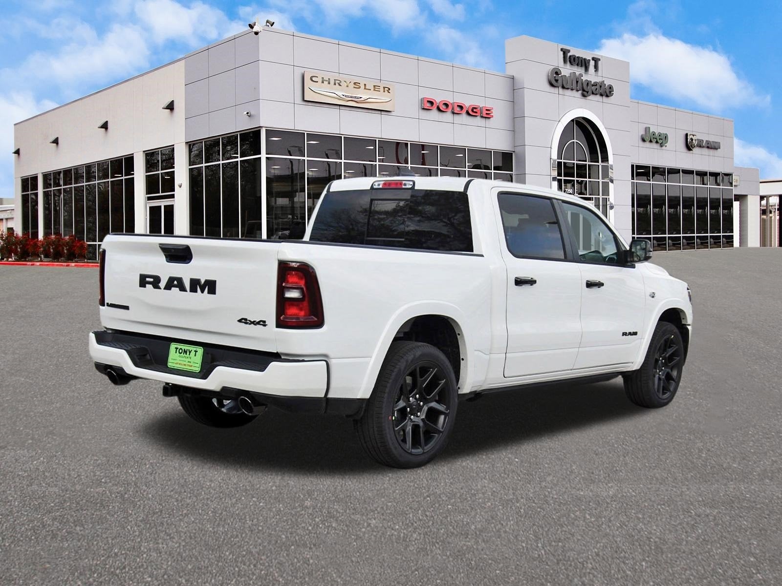 2026 RAM 1500 Laramie 4x4 Crew Cab 5'7" Box