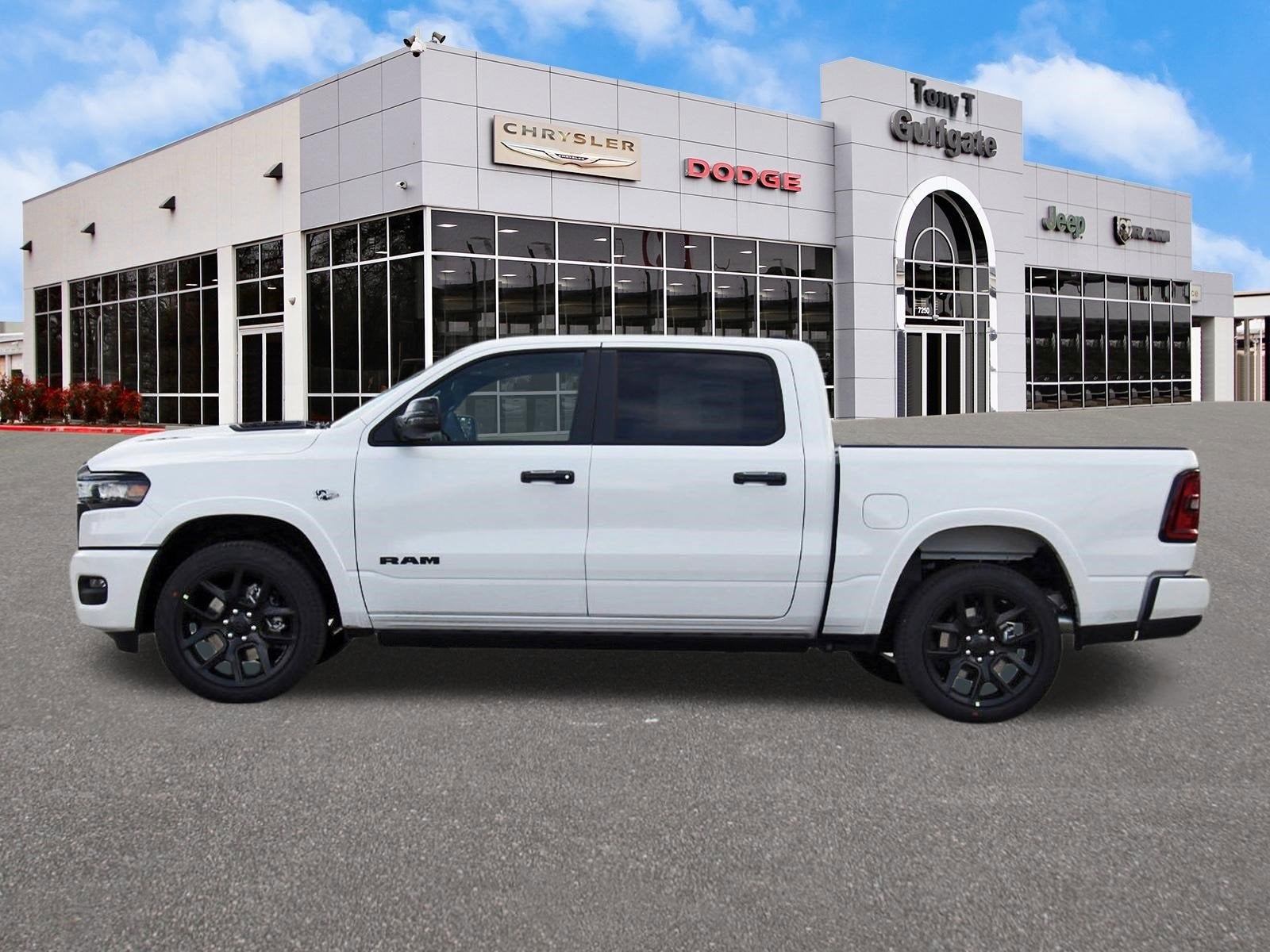 2026 RAM 1500 Laramie 4x4 Crew Cab 5'7" Box