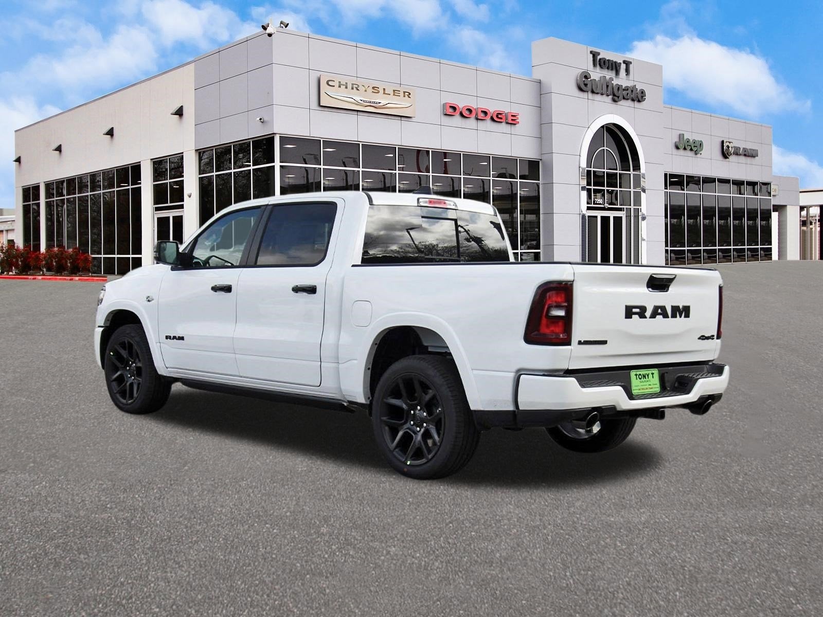 2026 RAM 1500 Laramie 4x4 Crew Cab 5'7" Box