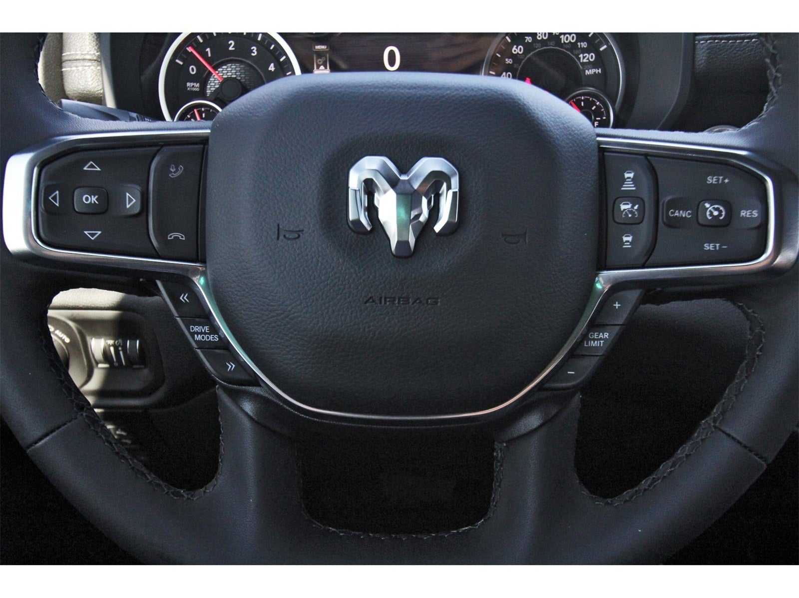 2026 RAM 1500 Laramie 4x4 Crew Cab 5'7" Box