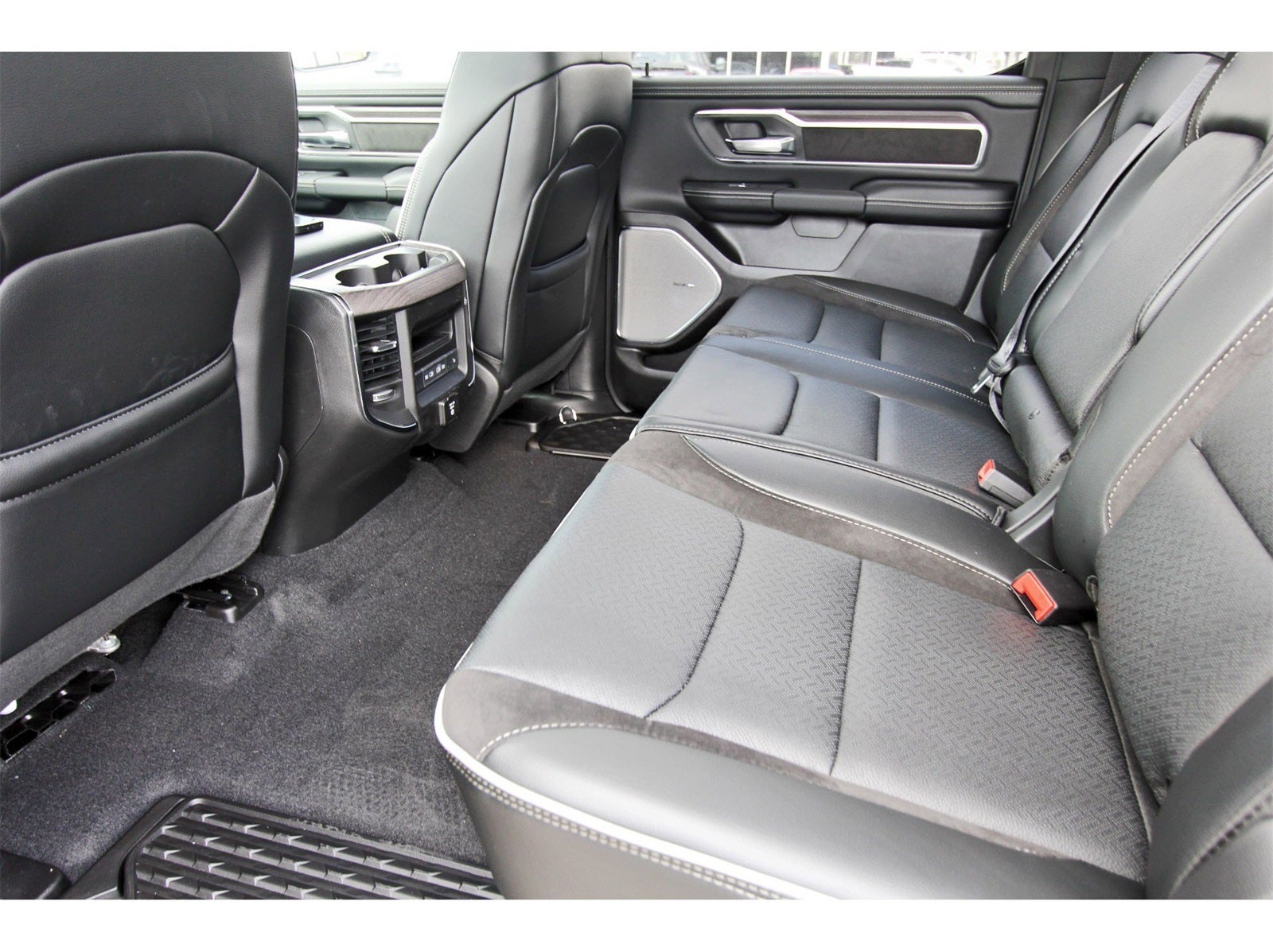 2026 RAM 1500 Laramie 4x4 Crew Cab 5'7" Box