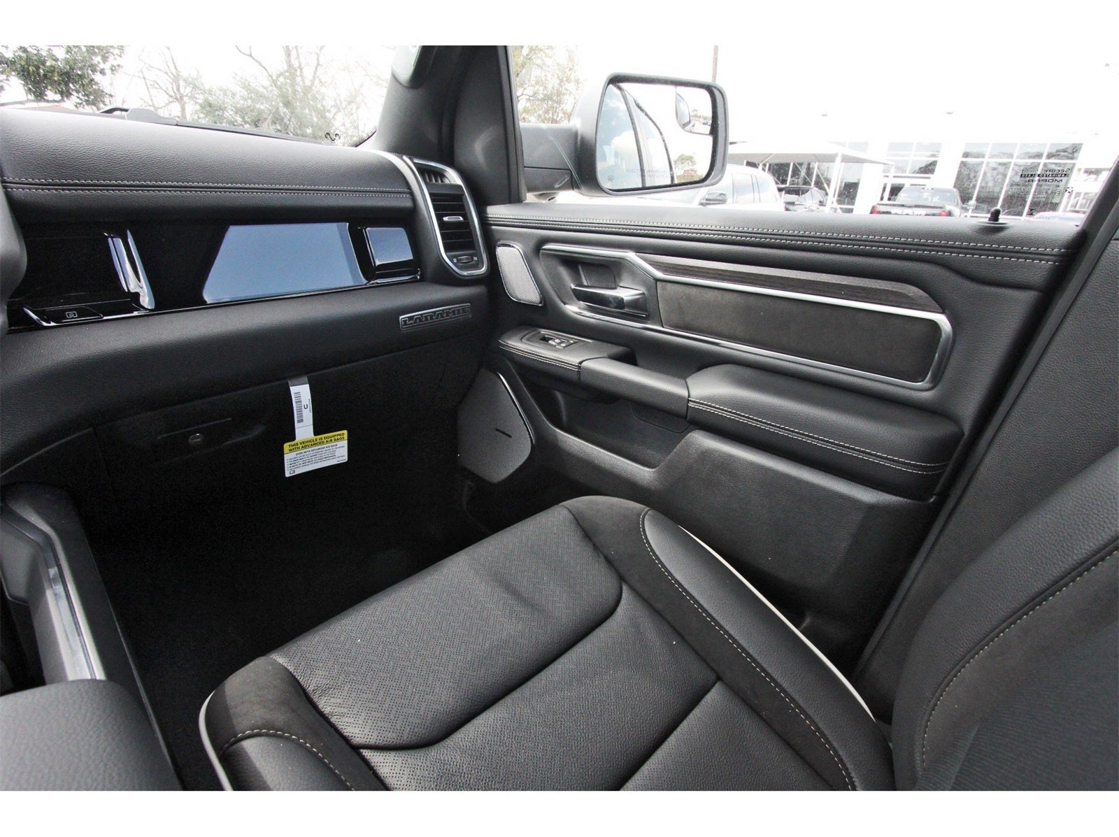 2026 RAM 1500 Laramie 4x4 Crew Cab 5'7" Box