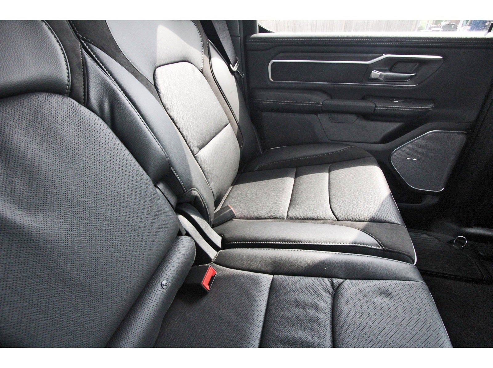 2026 RAM 1500 Laramie 4x4 Crew Cab 5'7" Box