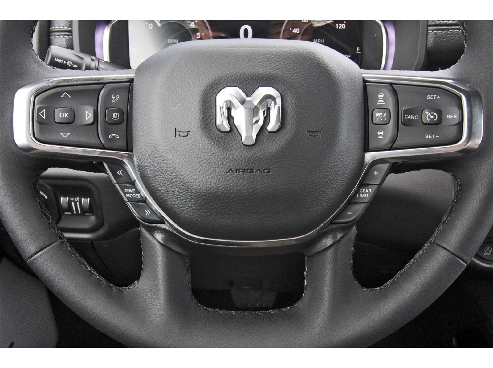 2026 RAM 1500 Laramie 4x4 Crew Cab 5'7" Box