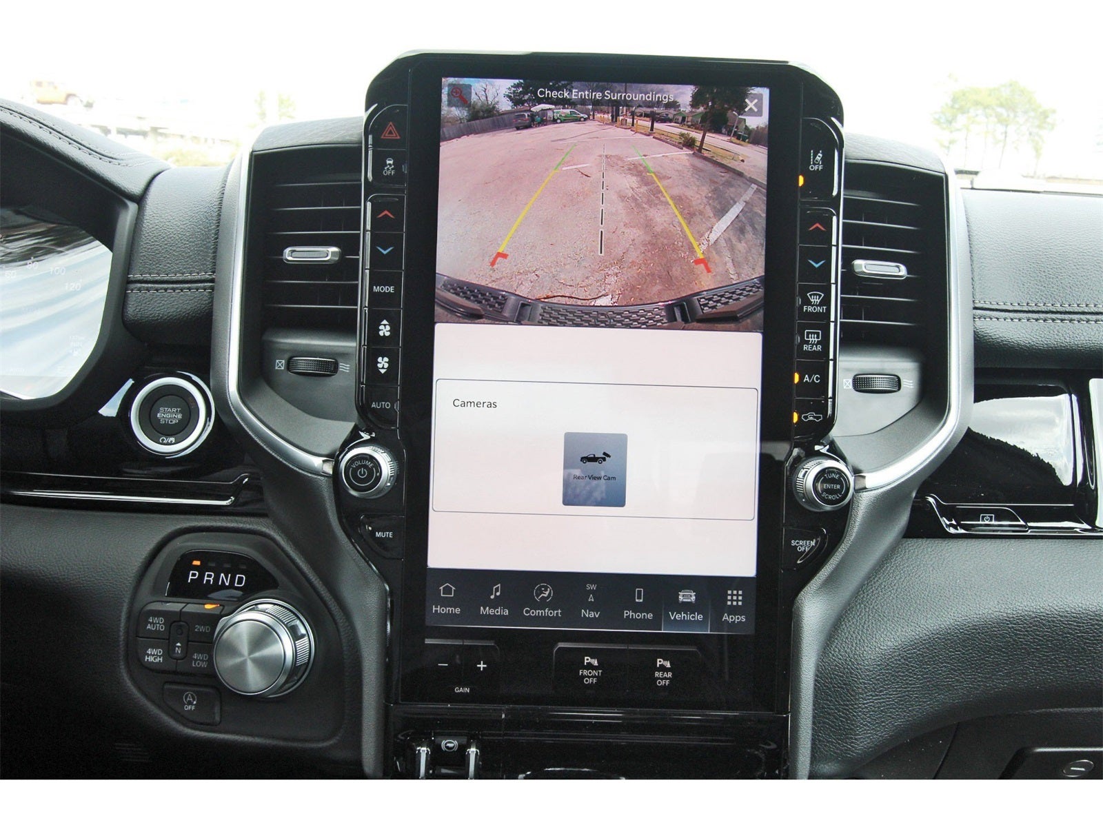 2026 RAM 1500 Laramie 4x4 Crew Cab 5'7" Box