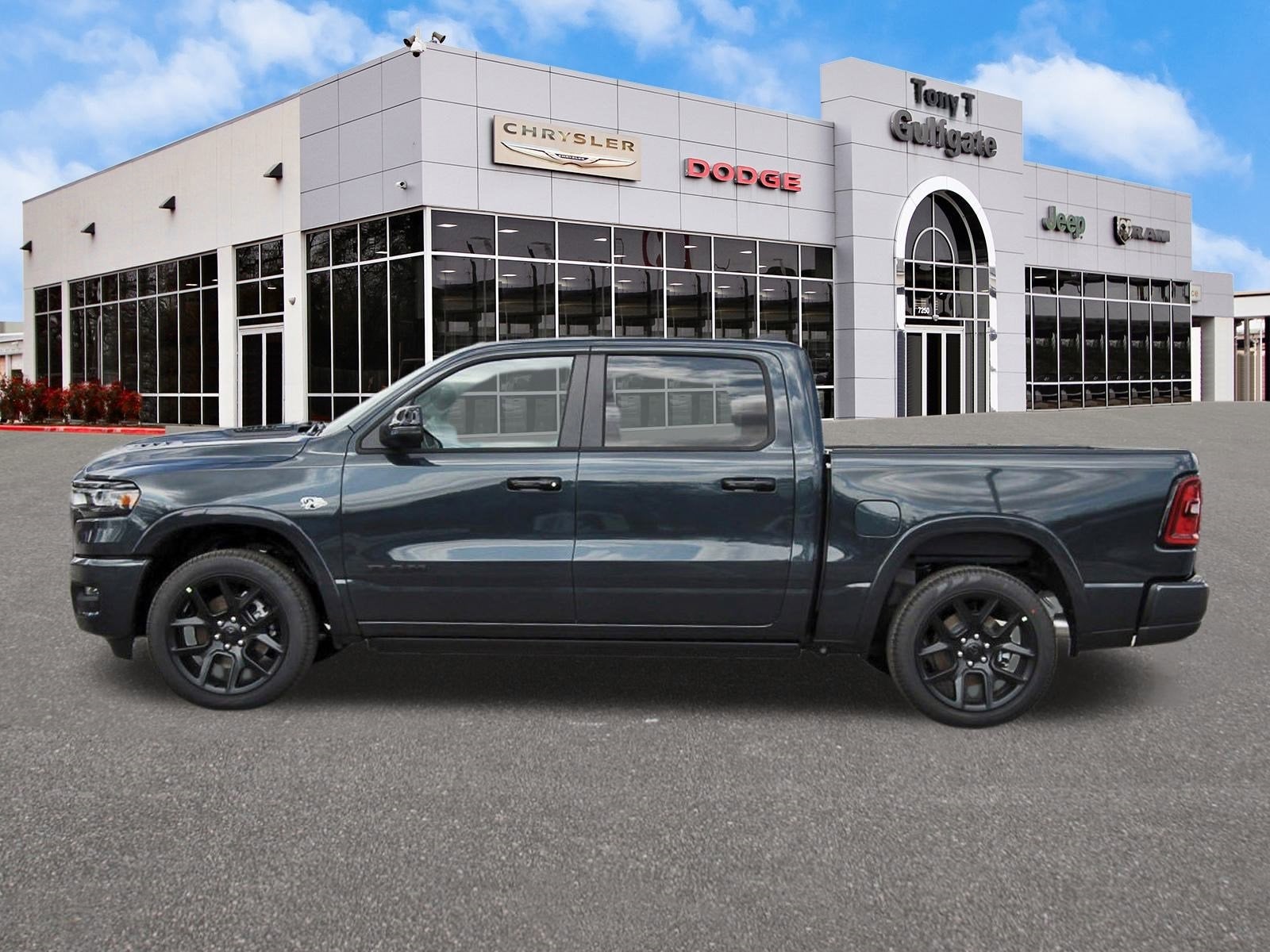 2026 RAM 1500 Laramie 4x4 Crew Cab 5'7" Box