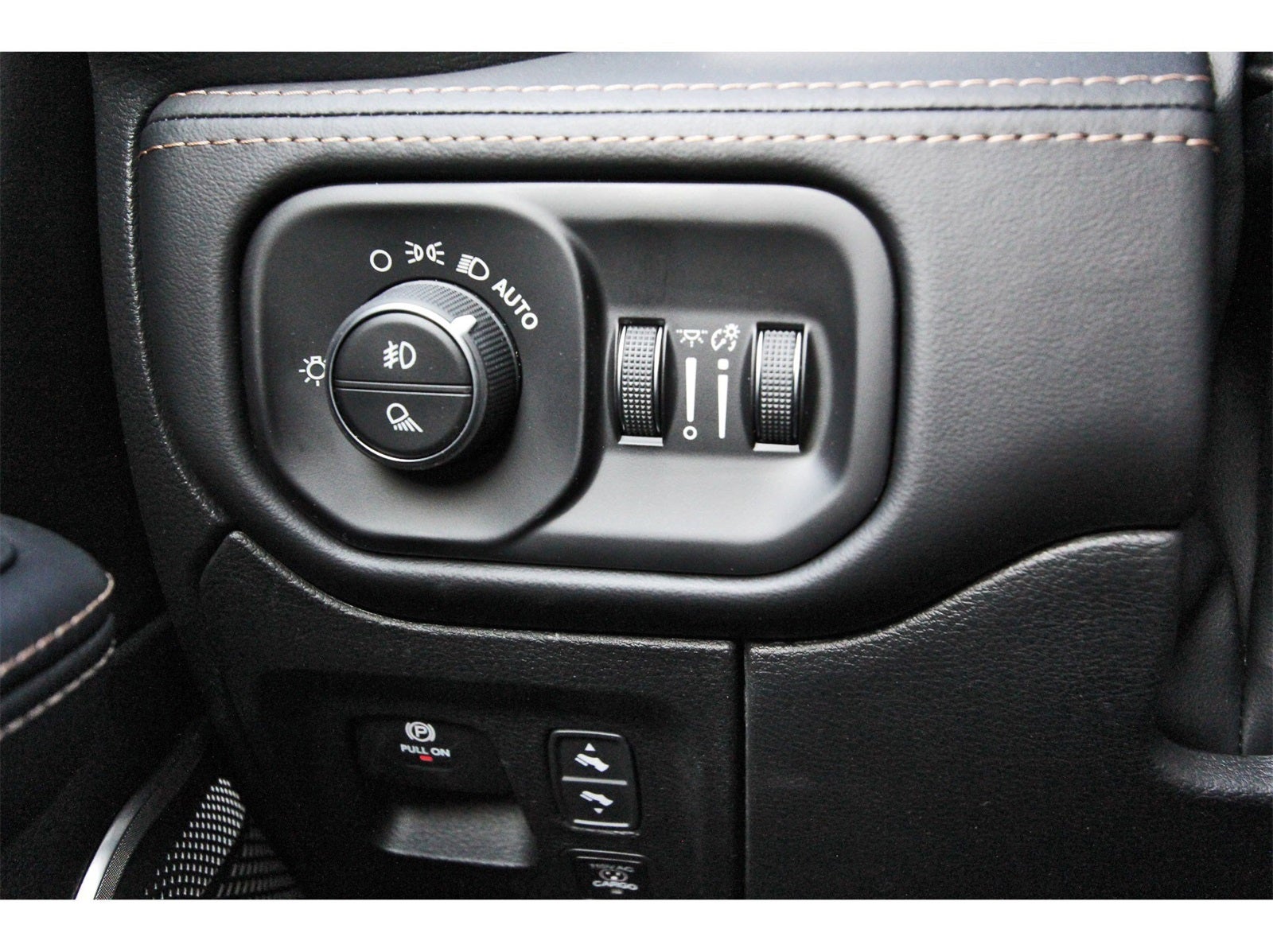 2026 RAM 1500 Tungsten 4x4 Crew Cab 5'7" Box