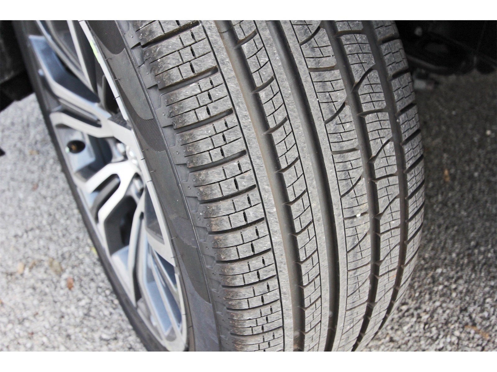 2026 RAM 1500 Tungsten 4x4 Crew Cab 5'7" Box