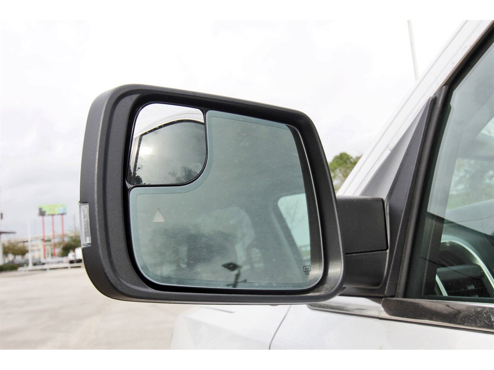 2026 RAM 1500 Tungsten 4x4 Crew Cab 5'7" Box